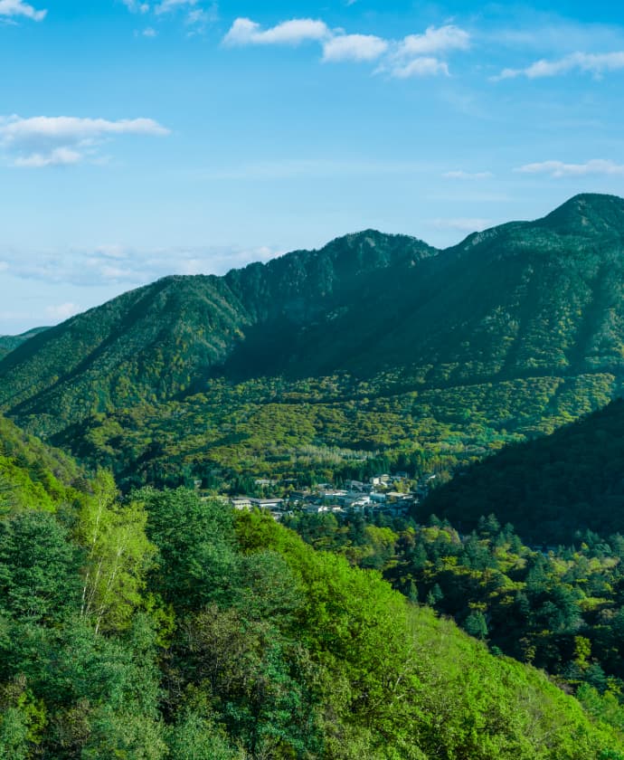 イメージ：北アルプスの美しい山と５つの温泉街を通るルート